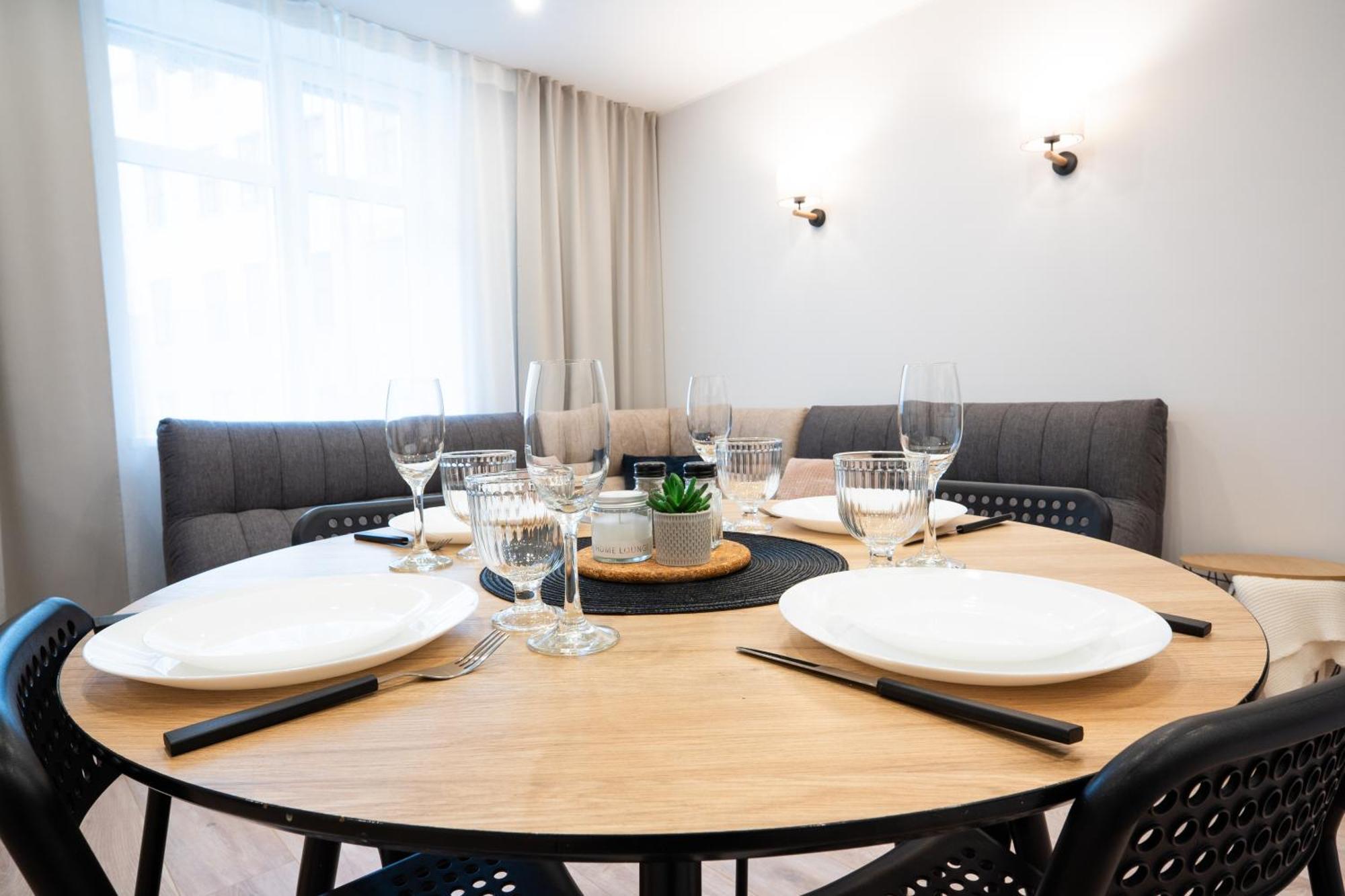 Friends And Family Vacation Apartments Riga Extérieur photo